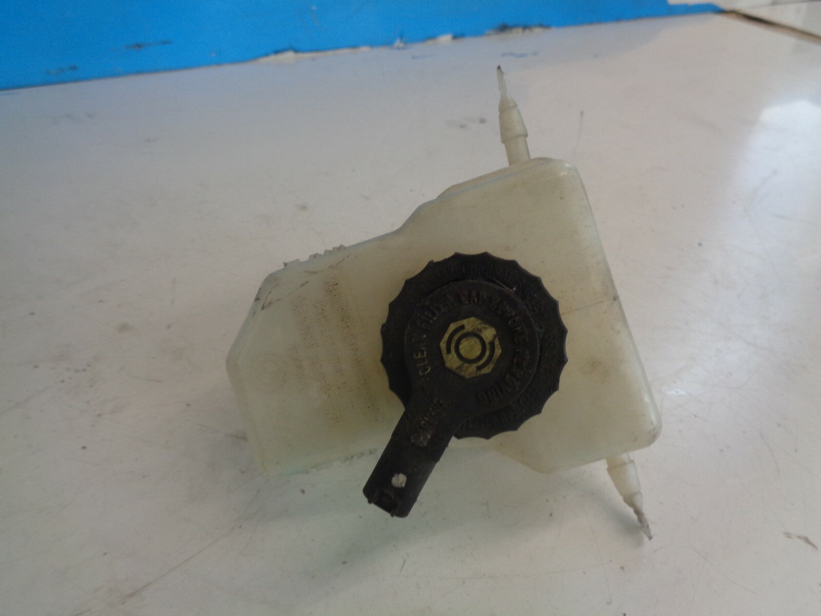 PEUGEOT PARTNER 2016 MK2 1.6 DIESEL HDI FLUID TANK RESERVOIR BOTTLE