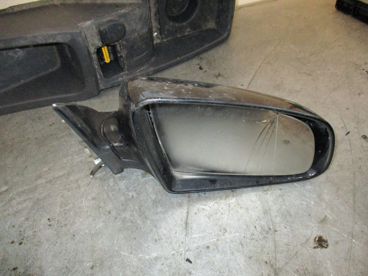 AUDI A4 B6 2003 OS DRIVER SIDE ELECTRIC WING MIRROR BLACK
