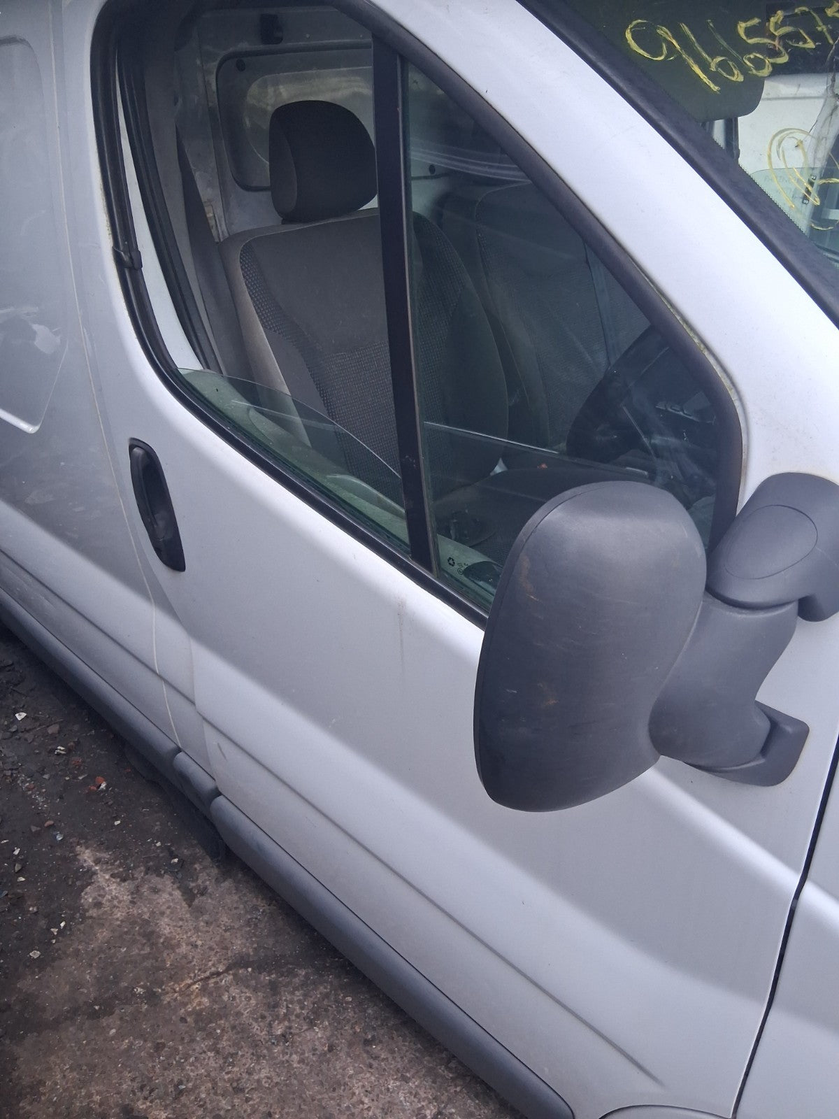 2014 VAUXHALL VIVARO MK1 OSF DRIVER SIDE FRONT RIGHT BARE DOOR WHITE
