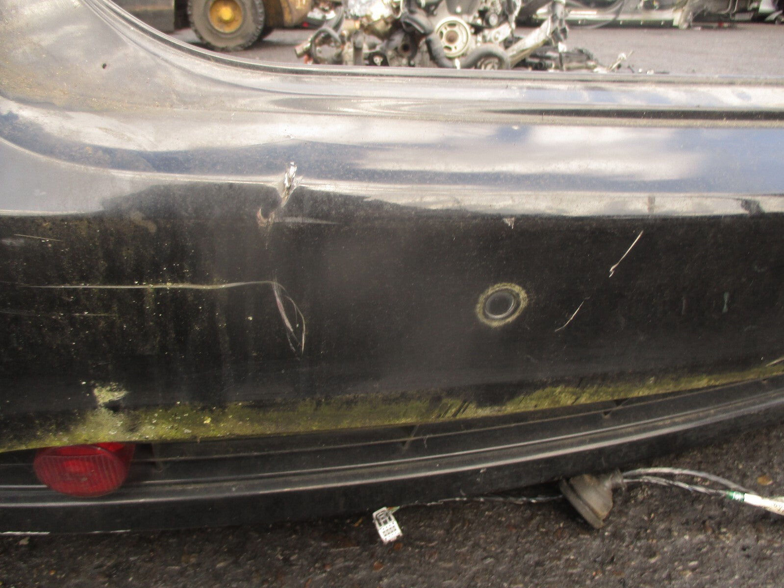 2010 FORD DORCHESTER COLEMAN MILNE REAR BUMPER COMPLETE BLACK