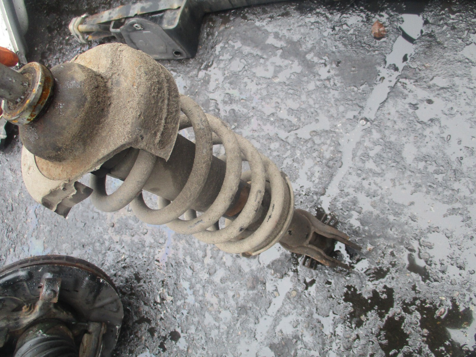 2015 RENAULT TRAFIC MK2 2.0 DIESEL OS DRIVER SIDE FRONT SHOCK ABSORBER