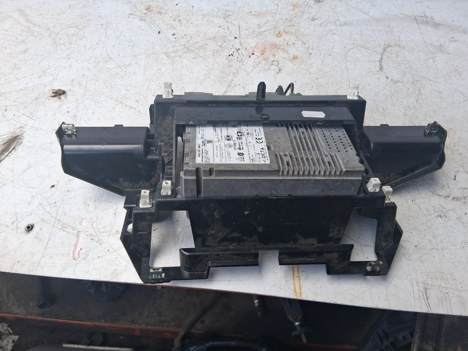 MERCEDES BENZ SPRINTER W907 2020 SAT NAV HEAD UNIT A9079009103