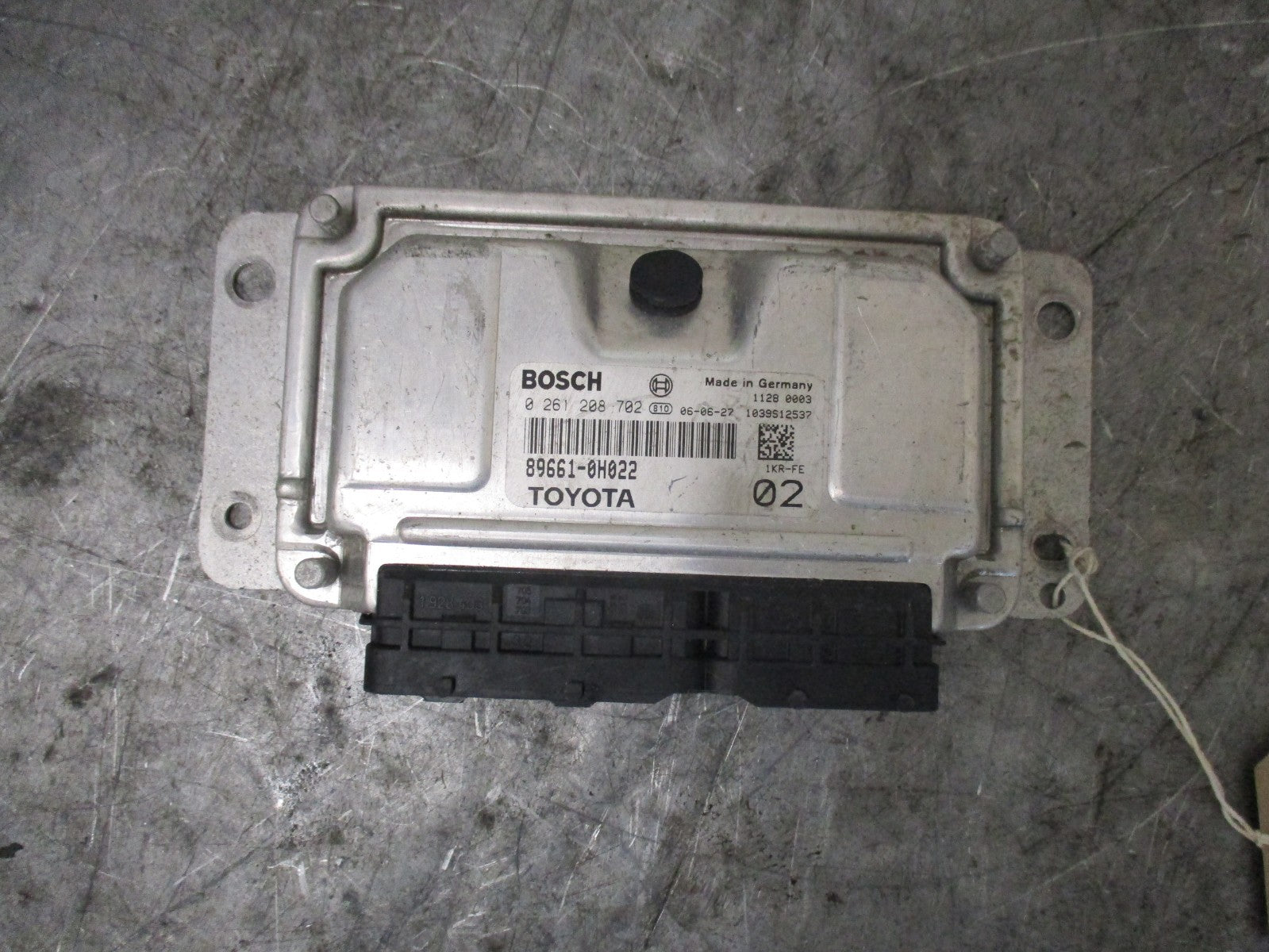 TOYOTA AYGO AB10 MK1 1.0 ENGINE CONTROL UNIT ECU MODULE 896610H022
