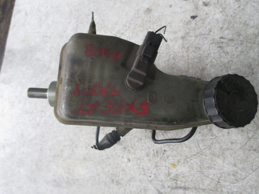 PEUGEOT EXPERT MK2 2008 BRAKE MASTER CYLINDER 03355815093