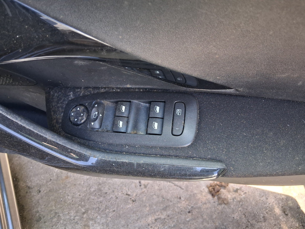 2019 PEUGEOT 208 MK1 OSF DRIVER SIDE FRONT RIGHT WINDOW CONTROL SWITCH
