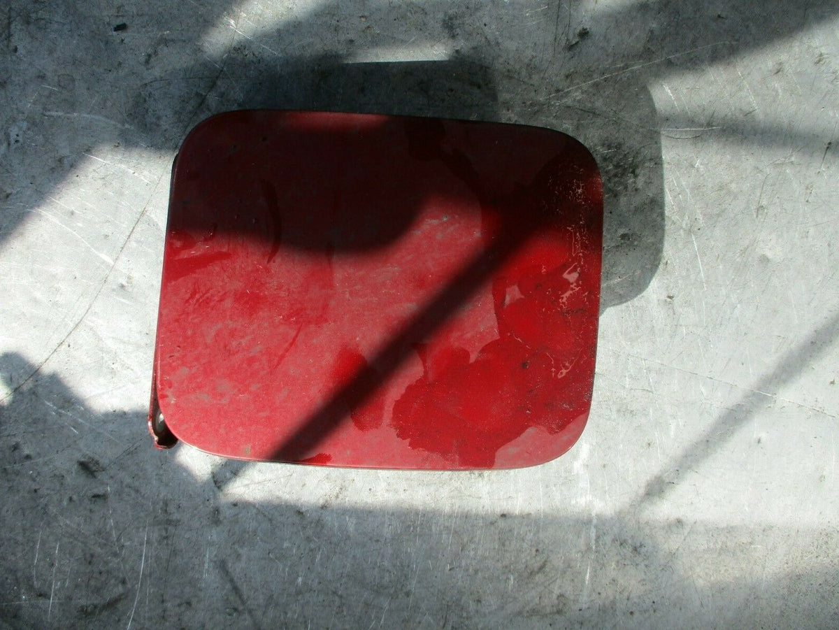 NISSAN JUKE F15 PETROL FUEL FLAP NAJ MAGNETIC RED PEARL