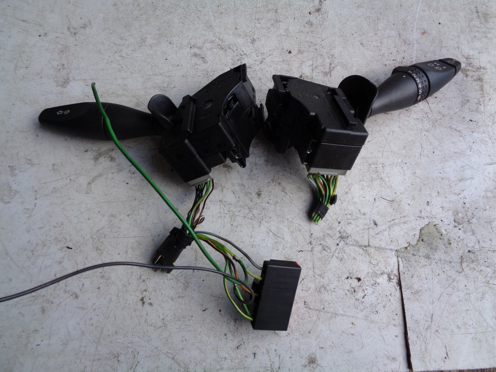 FORD FIESTA 2007 MK6 INDICATORS & WIPER STALKS SWITCHES