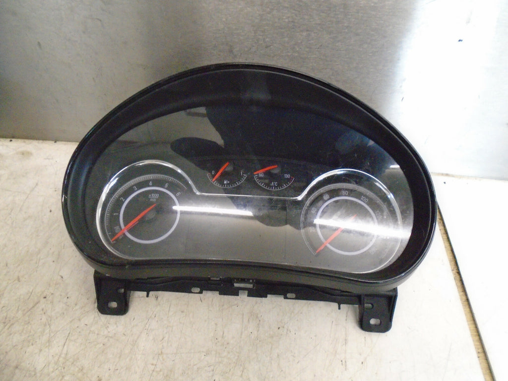 VAUXHALL INSIGNIA A 2013 2.0 CDTI DIESEL SPEEDO INSTRUMENT CLUSTER 23438130