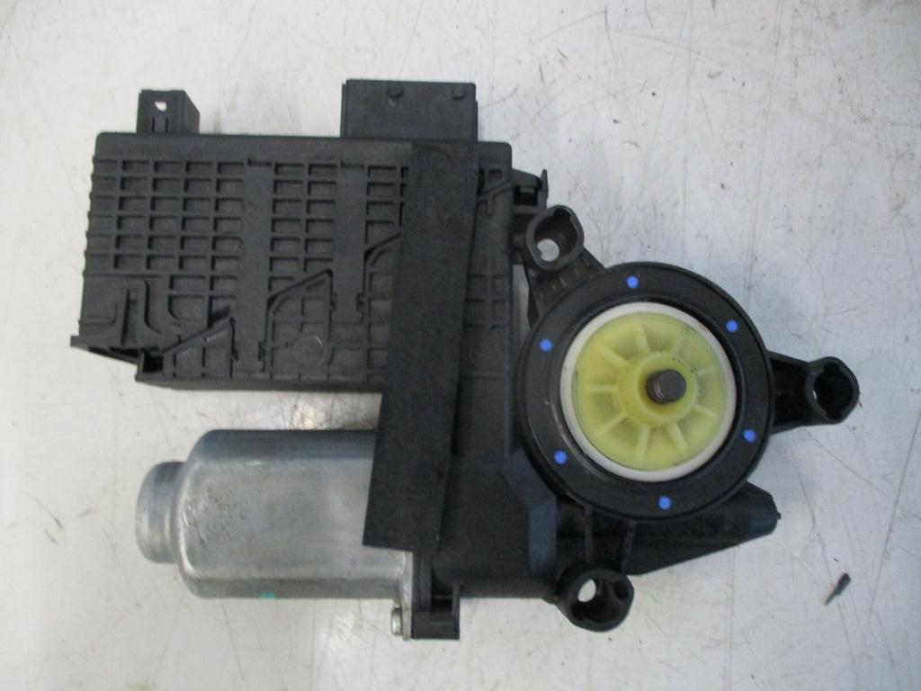 CITROEN C4 PICASSO 2008 NSF PASSENGER SIDE FRONT WINDOW MOTOR ONLY 9682495880