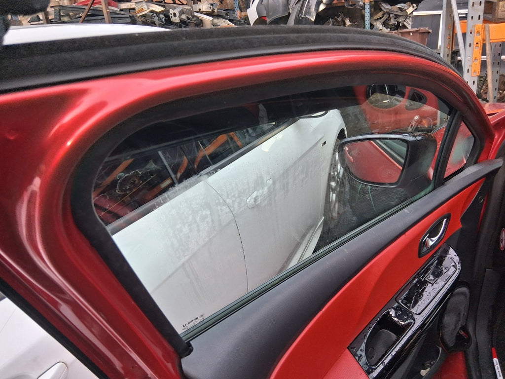 2013 RENAULT CLIO X98 MK4 NSF PASSENGER SIDE FRONT LEFT WINDOW GLASS