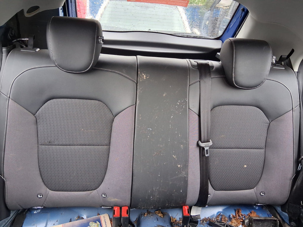 2021 MG 3 MK2 EXCLUSIVE REAR BACK SEAT HALF LEATHER BENCH SEAT ONLY TOP SECTION