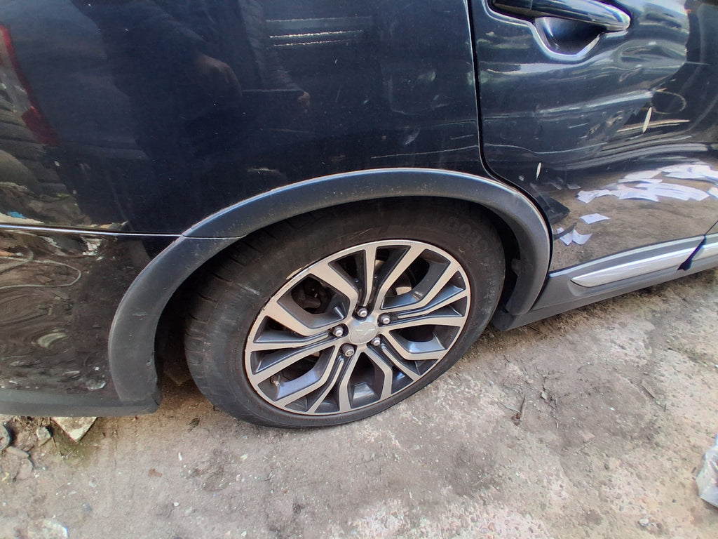 2018 MITSUBISHI OUTLANDER MK3 OSR DRIVER SIDE REAR WHEEL ARCH TRIM