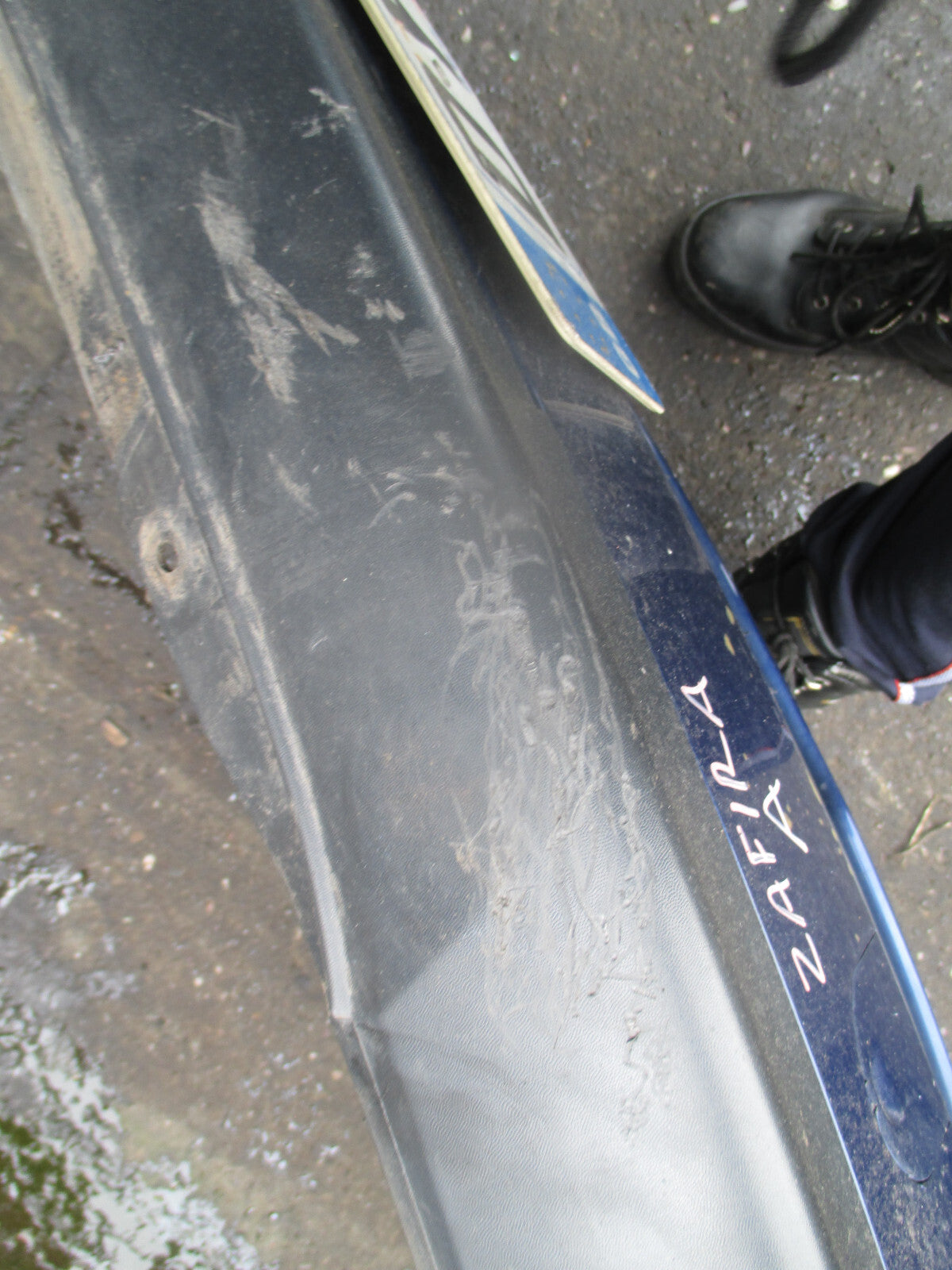 VAUXHALL ZAFIRA A 2004 FRONT COMPLETE BUMPER BLUE