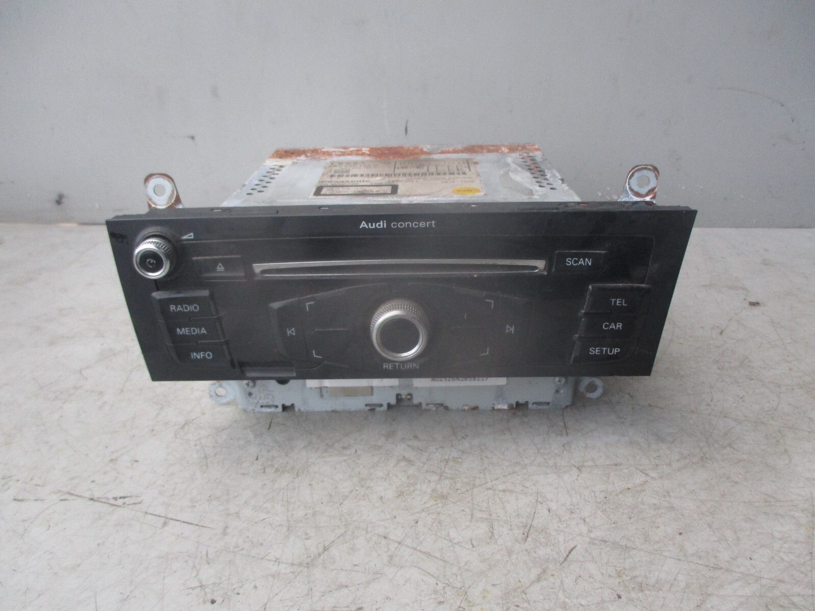 AUDI Q5 S LINE 2014 RADIO CD PLAYER STEREO HEAD UNIT 8R2035186P
