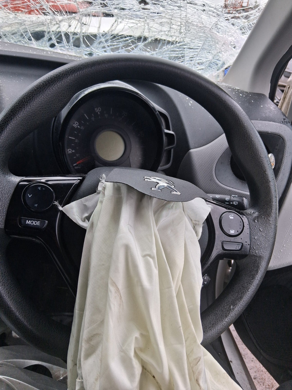 2019 PEUGEOT 108 3 DOOR MK2 MULTIFUNCTIONAL STEERING WHEEL BLACK