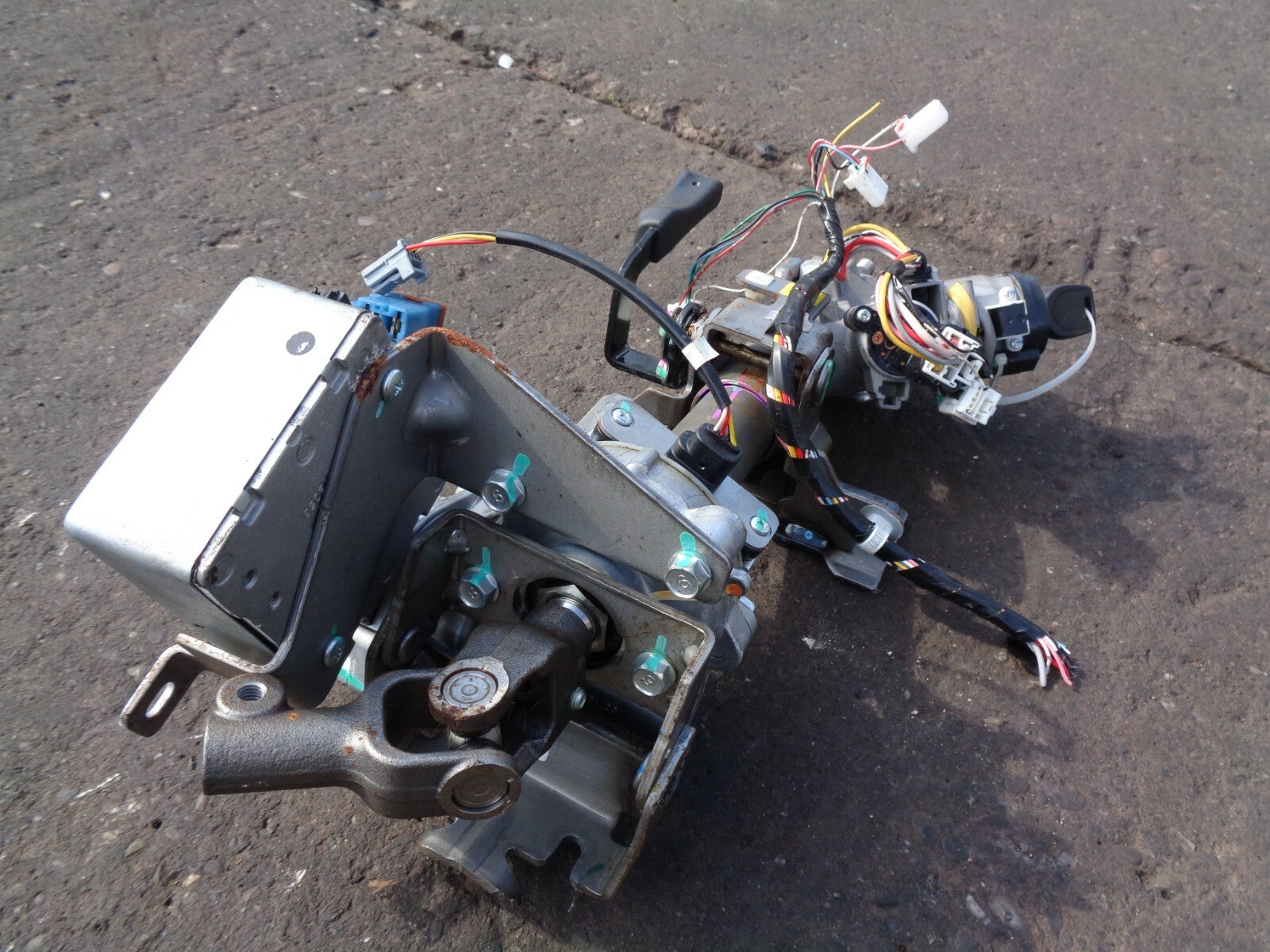MITSUBISHI MIRAGE 3 ADJUSTABLE POWER STEERING COLUMN MOTOR 8633A029