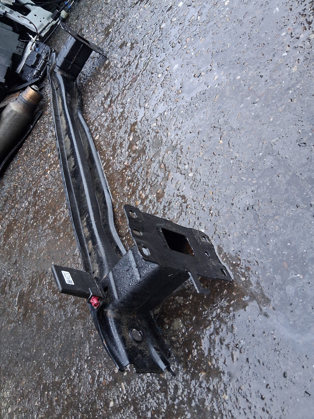 2023 VOLKSWAGEN TIGUAN REAR BUMPER CRASH BAR REINFORCEMENT BAR