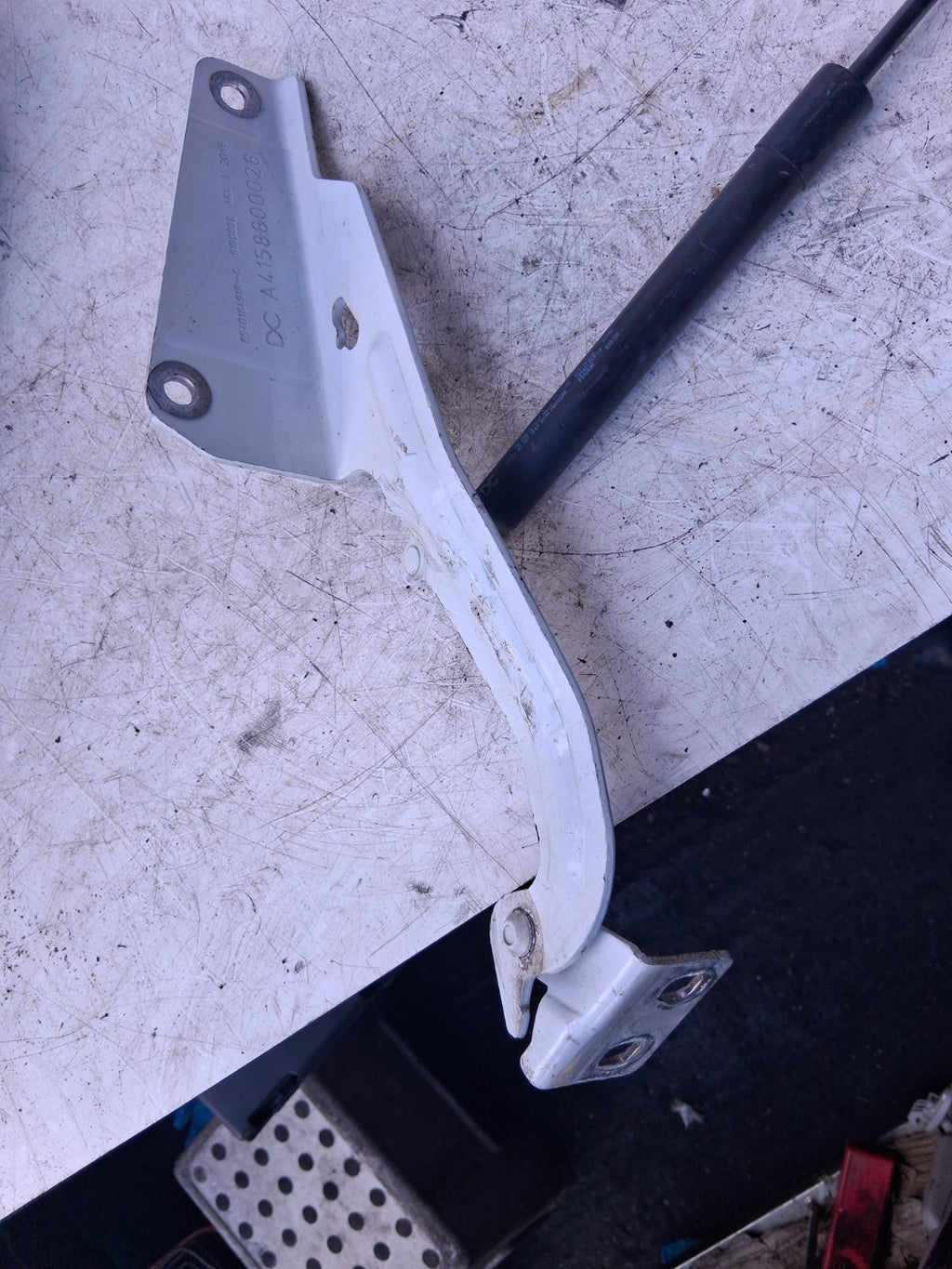 2020 RENAULT KANGOO MK2 NSF PASSENGER SIDE FRONT LEFT BONNET HINGE A4158800028