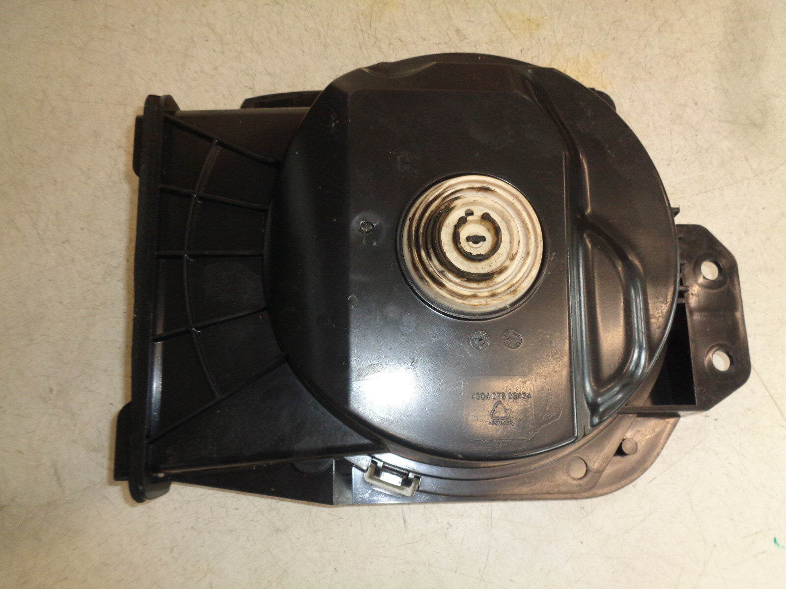 BMW 1 SERIES F20 2019 CENTRAL BASS FLOOR SPEAKER STEREO DRIVER SIDE 921014806