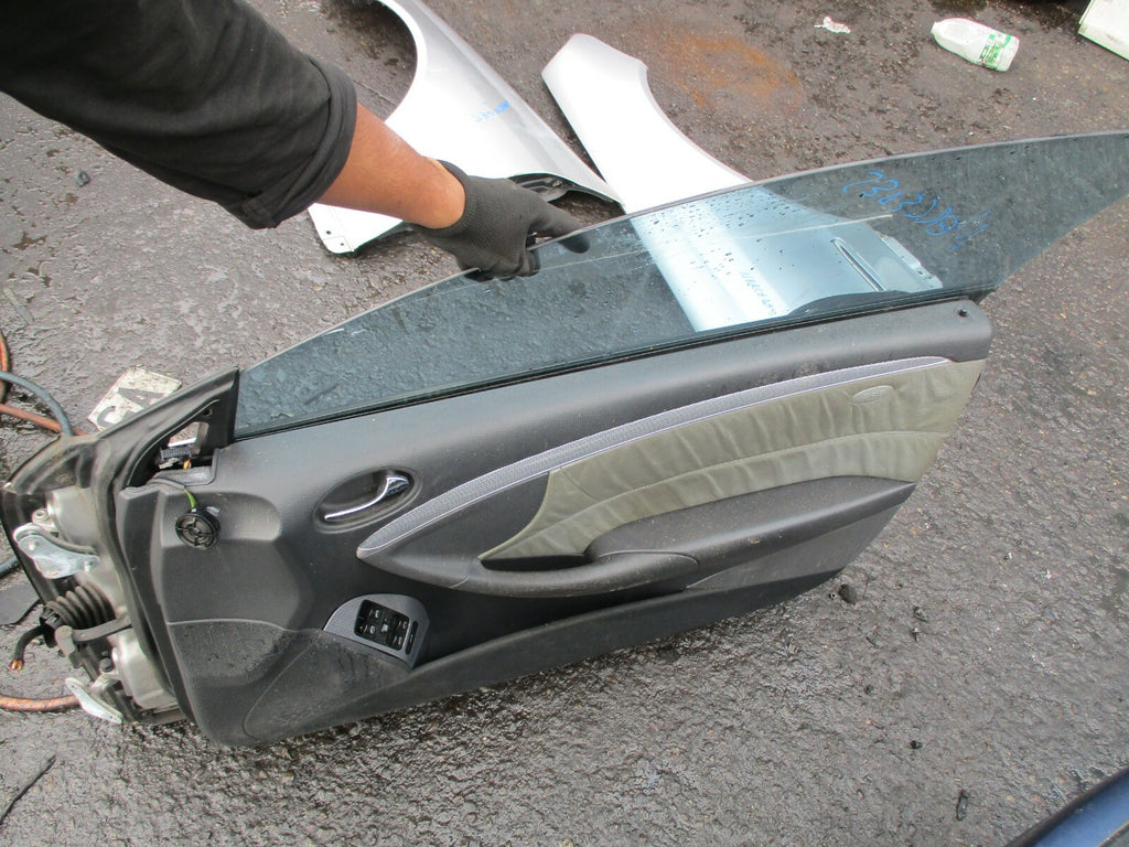 MERCEDES CLK C209 COUPE COMPLETE OS RIGHT OFF DRIVER SIDE DOOR SILVER