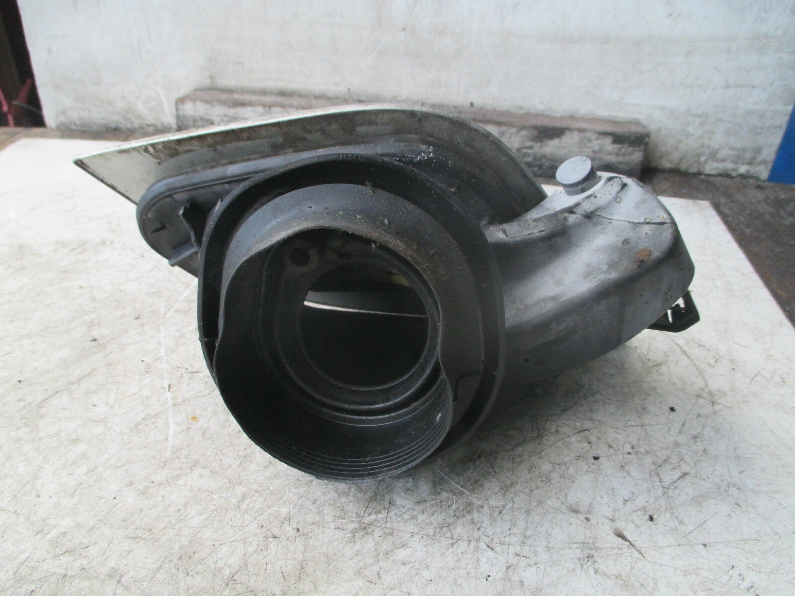 FORD FOCUS MK3 2012 FUEL FILLER FLAP BM51A27936