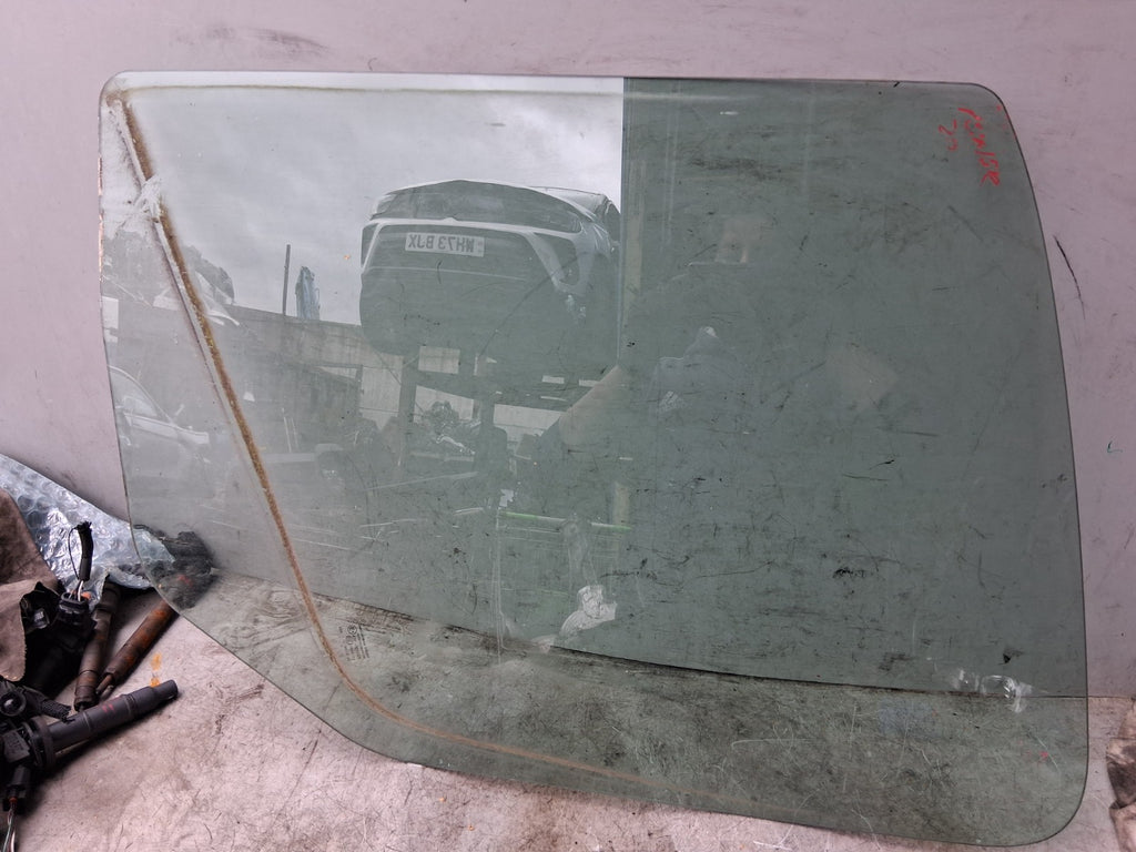 2020 MERCEDES BENZ SPRINTER W907 NSF PASSENGER SIDE FRONT LEFT WINDOW GLASS