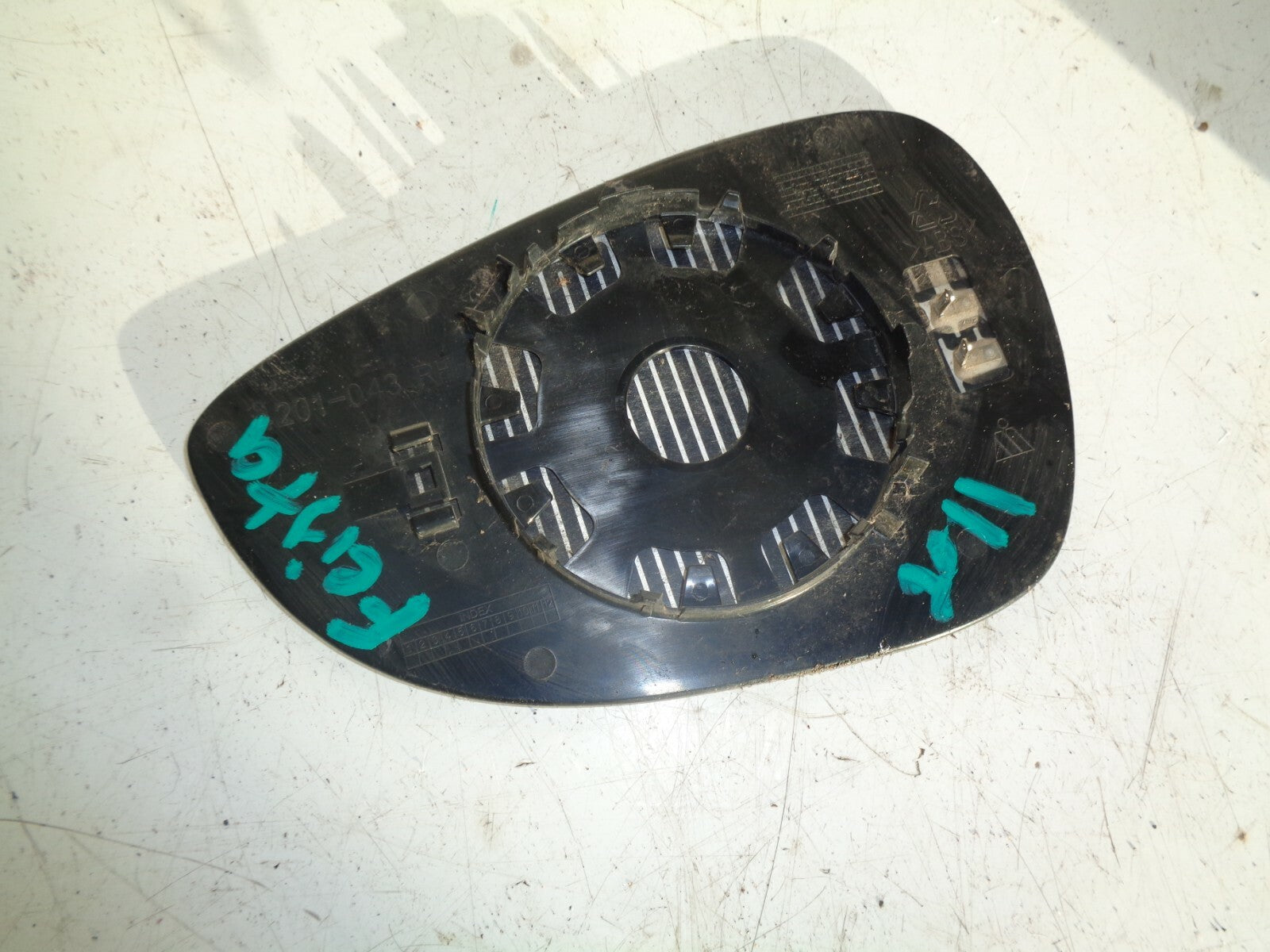 FORD FIESTA  2011 OS DRIVER SIDE WING MIRROR INNER GLASS