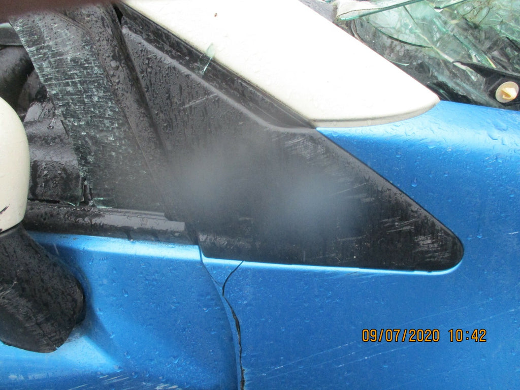 RENAULT CAPTUR 2014 MK1 HATCHBACK DRIVER SIDE RH FRONT WING CORNER TRIM
