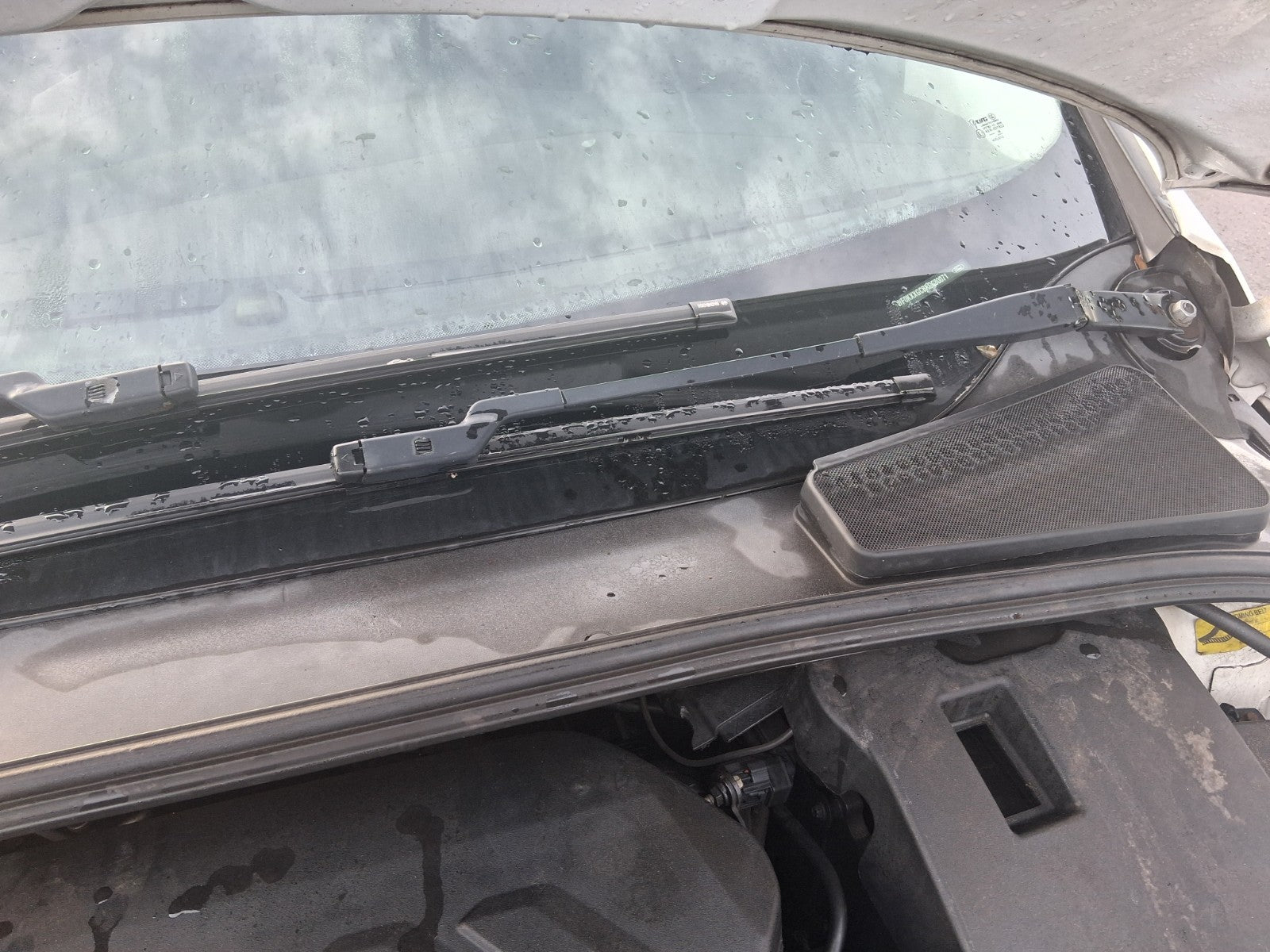 2013 FORD FOCUS MK3 HATCHBACK FRONT WINDSCREEN BOTH WIPER MOTOR & LINKAGE