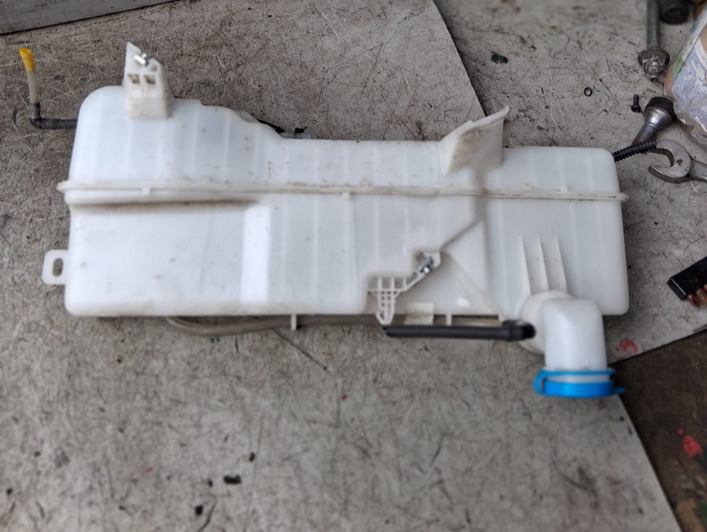 2022 SUZUKI IGNIS FRONT WINDSCREEN WASHER BOTTLE RESERVOIR TANK 38400-62R10