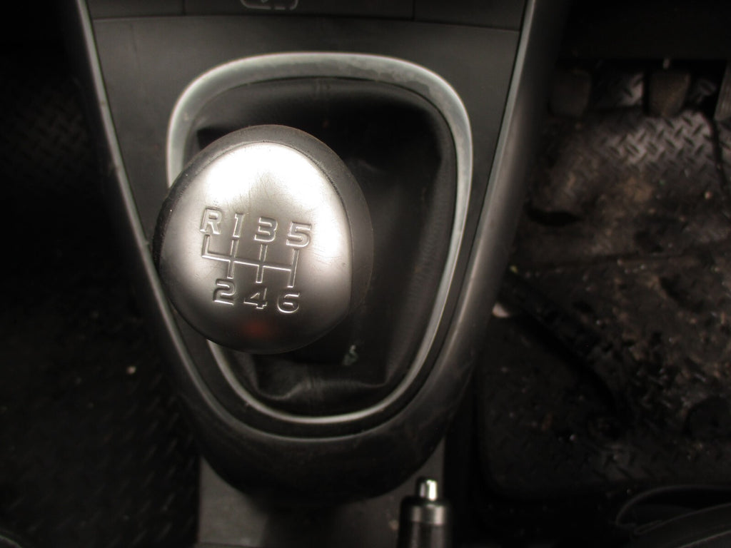 2017 TOYOTA VERSO 1.6 PETROL 6 SPEED MANUAL GEARSTICK GEARSHIFTER