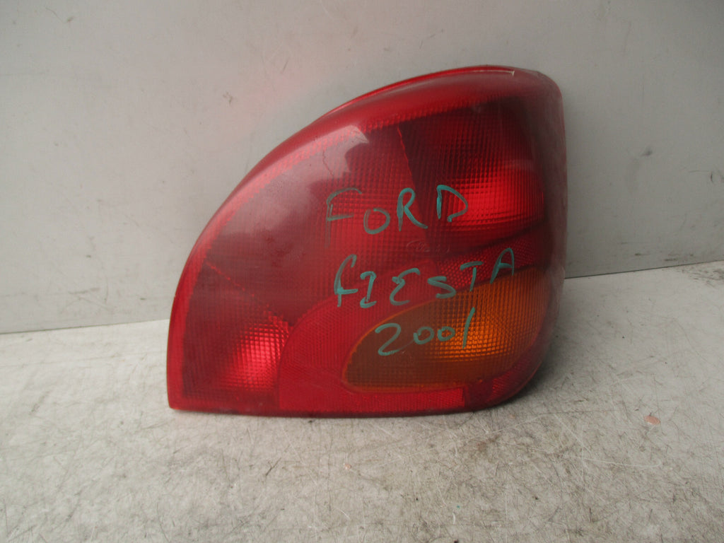 2001 FORD FIESTA OSR DRIVER SIDE SIDE REAR TAILLAMP TAIL LIGHT 96FG13N004
