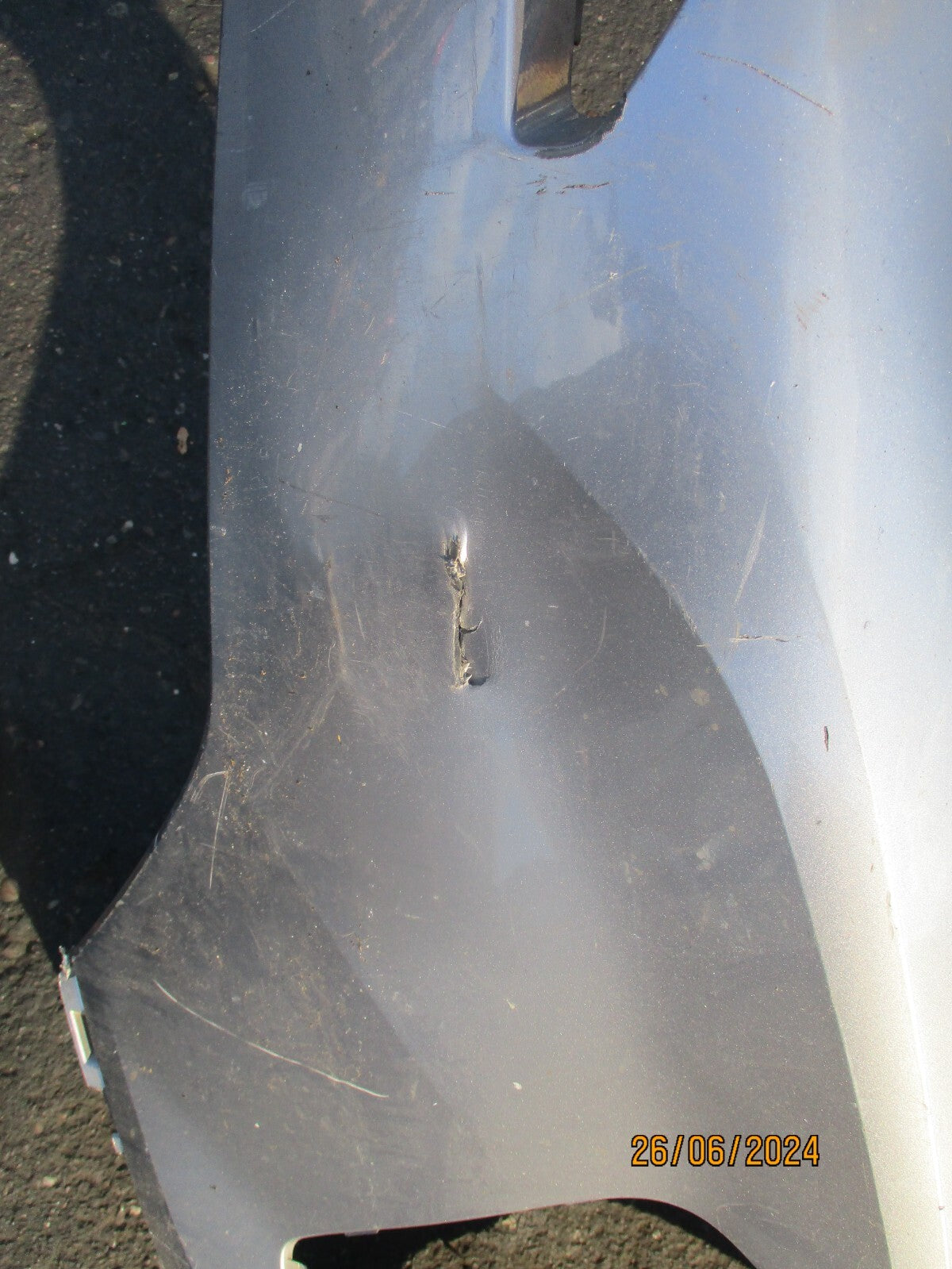 CITROEN C5 MK3 2022 FRONT UPPER BUMPER SILVER DAMAGED