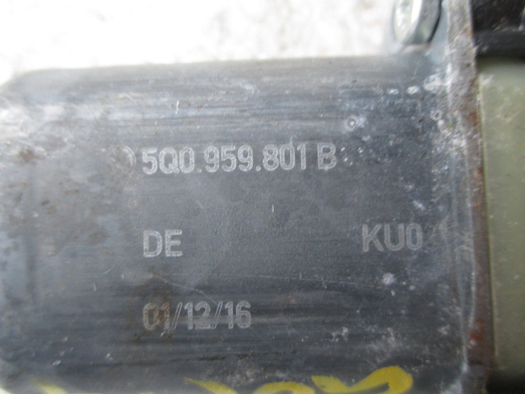 2017 VW GOLF7 FRONT PASSENGER SIDE DOOR WINDOW REGULATER MOTOR E850202099