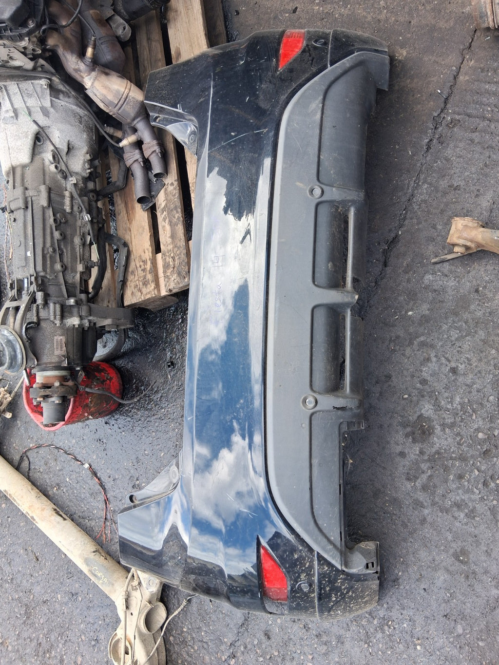2014 FORD FIESTA MK7 COMPLETE REAR BUMPER WITH PDC SENSORS BLACK