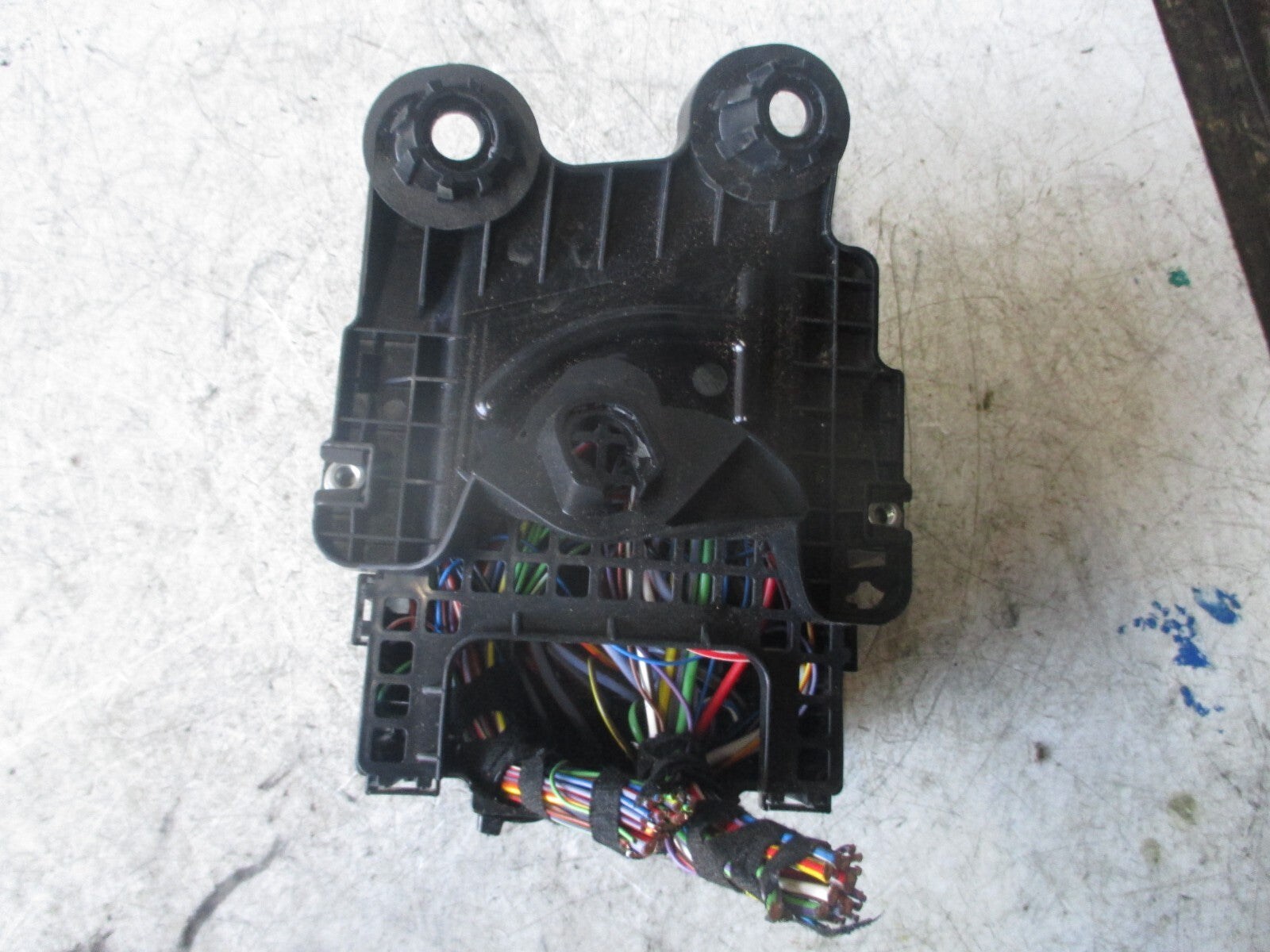 FORD B MAX 2013 FUSE RELAY BOX AV1T14A005DGD