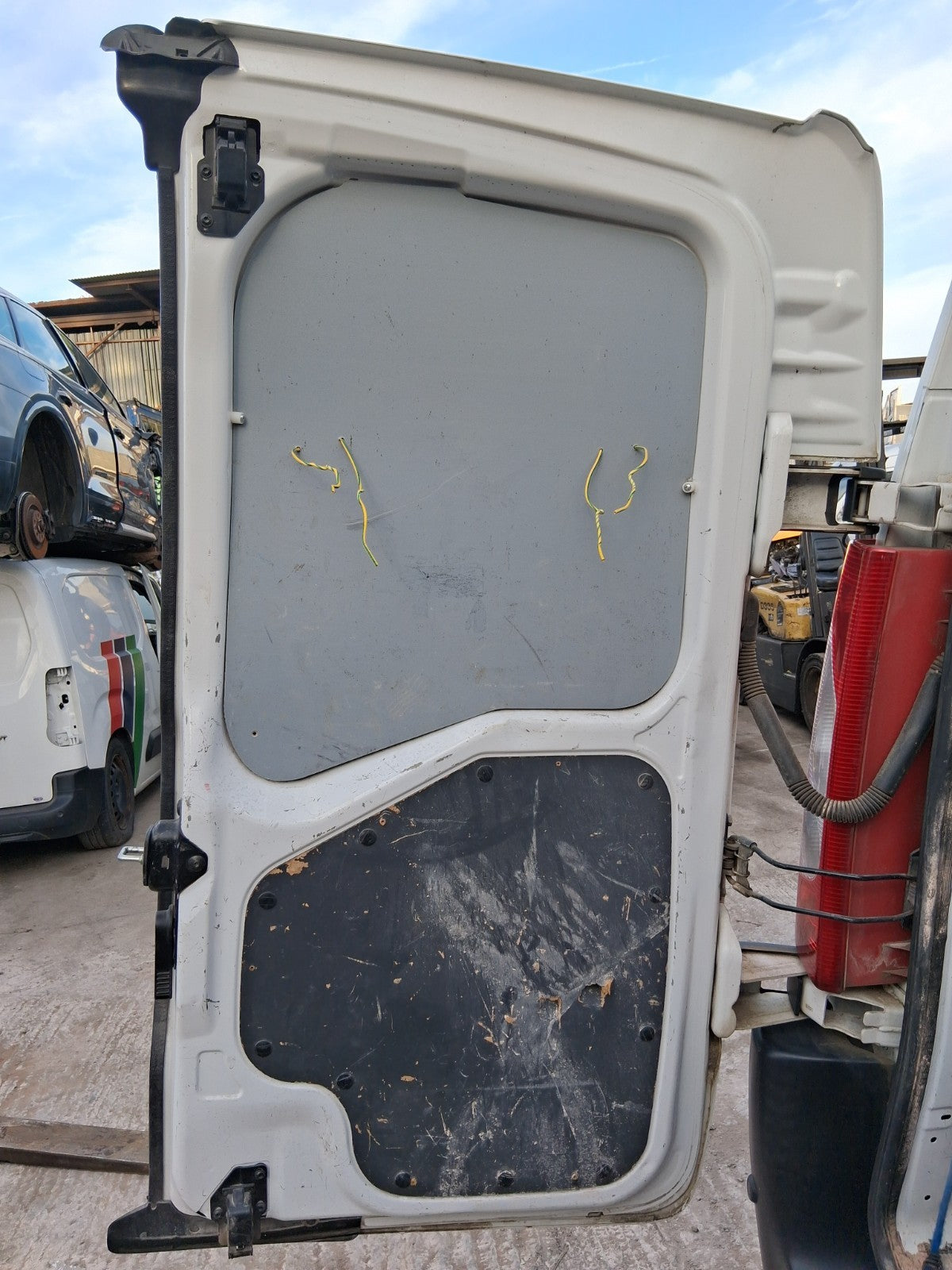 2016 CITROEN DISPATCH MK2 NSR PASSENGER SIDE REAR LEFT COMPLETE DOOR WHITE