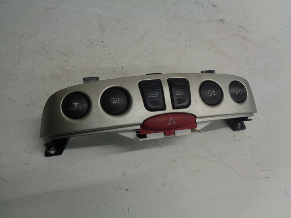 FIAT GRANDE PUNTO HATCHBACK HAZARD LIGHT SWITCH