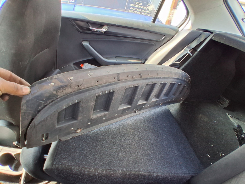 SEAT TOLEDO MK4 2018 FRONT BUMPER UNDERCOVER TRAY 6JA807611
