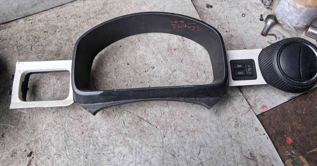 2022 SUZUKI IGNIS INSTRUMENT CLUSTER SPEEDOMETER SURROUND TRIM