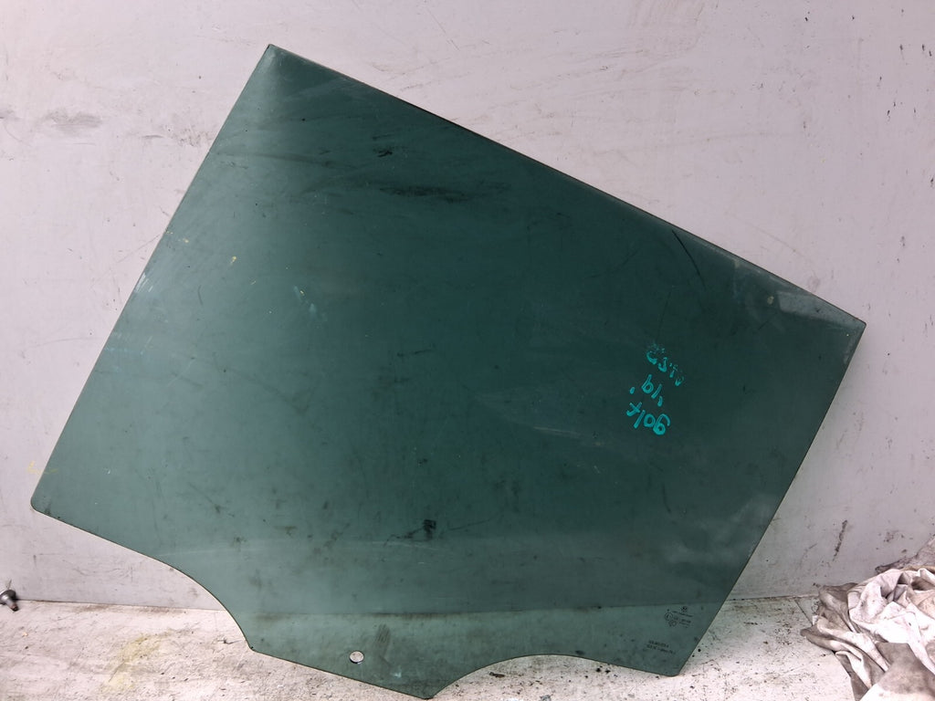 VOLKSWAGEN GOLF MK7 2019 NSR PASSENGER SIDE REAR LEFT WINDOW GLASS 43R001108