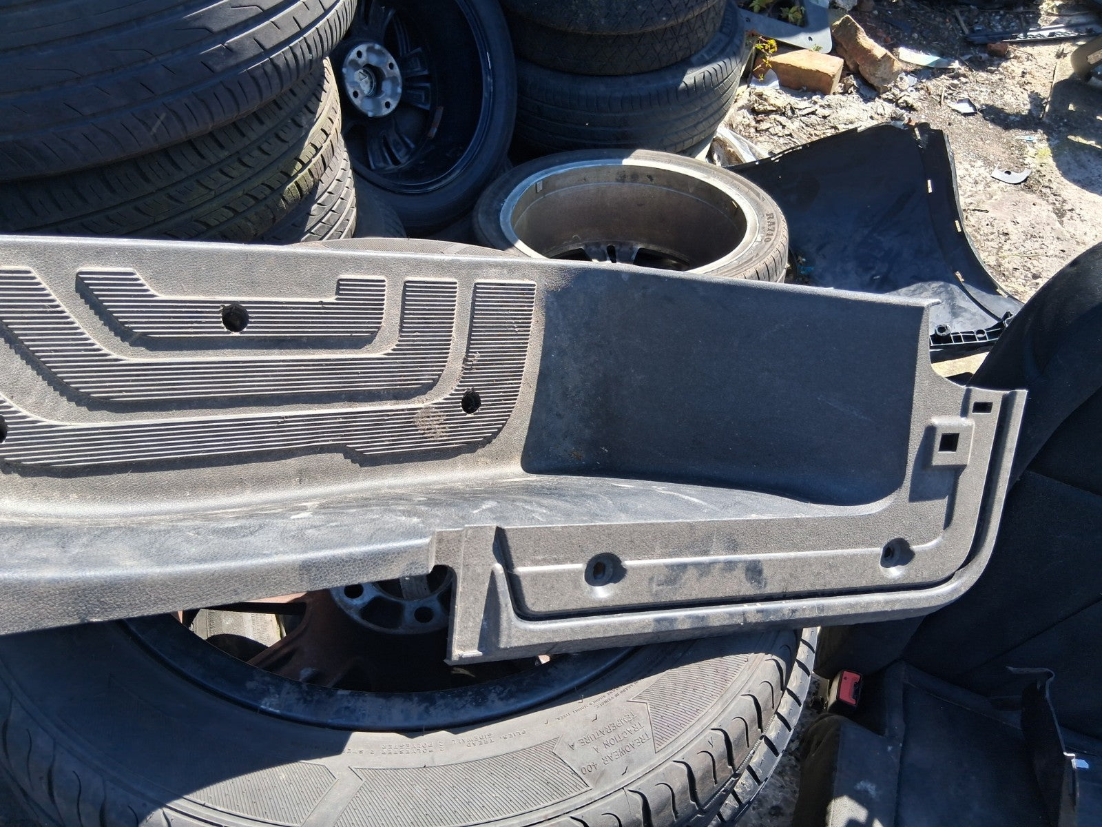 2021 MERCEDES BENZ SPRINTER W907 OSF DRIVER SIDE FRONT DOOR STEP A9106860100