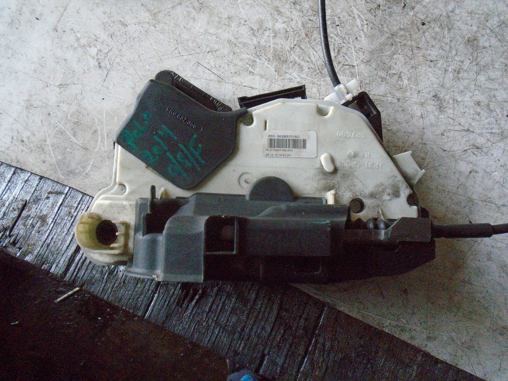 VOLKSWAGEN POLO 2014 MK5 OSF FRONT DRIVER SIDE DOOR LOCK MECHANISM 5K2837016