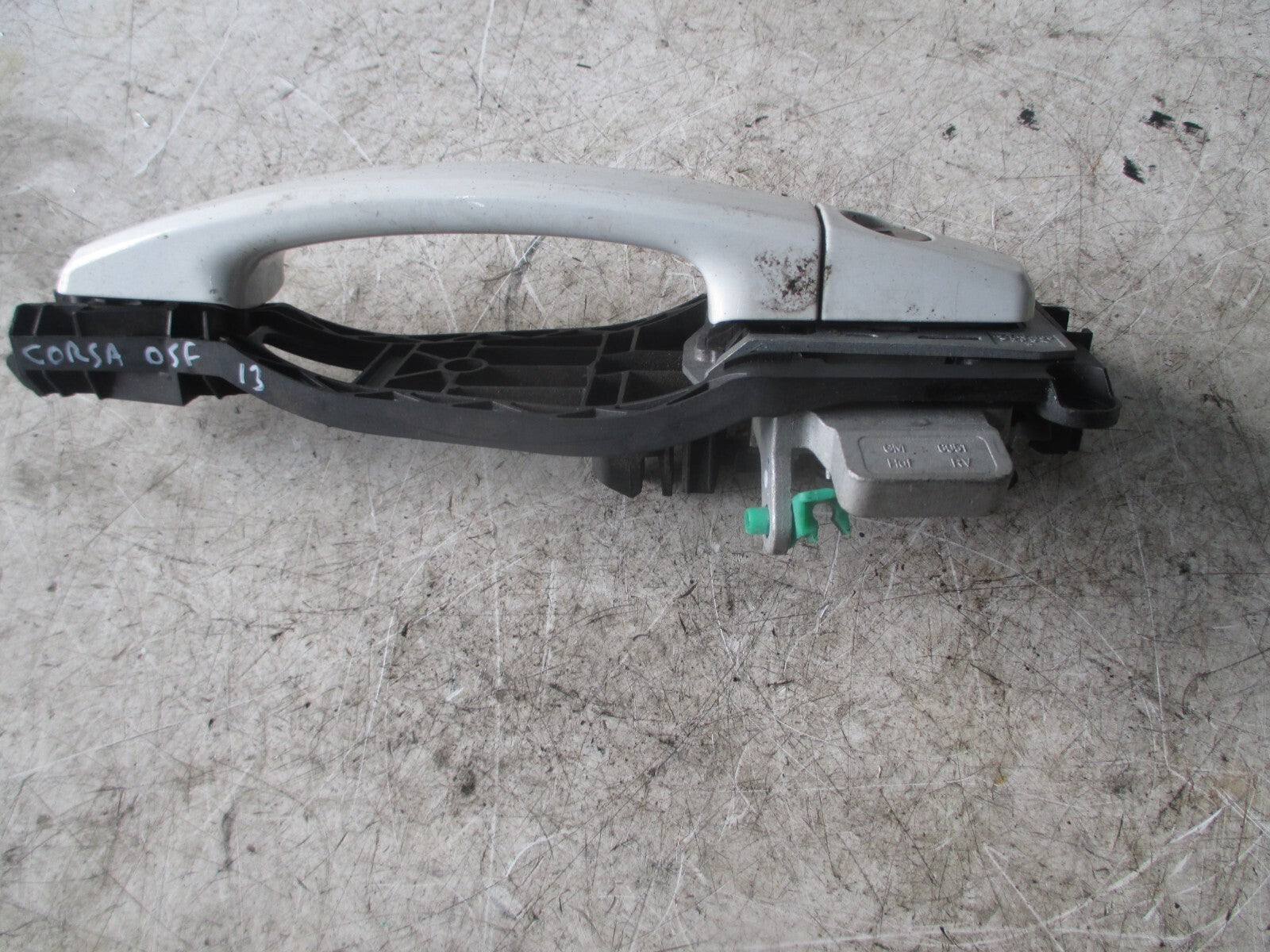 VAUXHALL CORSA D 2013 OSF DRIVER SIDE FRONT WHITE DOOR HANDLE