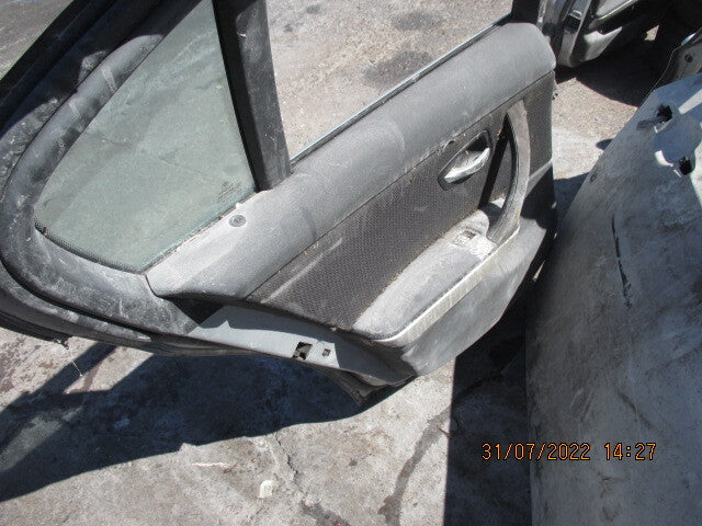 BMW 3 SERIES E90 PRE LCI NSR PASSENGER REAR COMPLETE DOOR SILVER WING MIRROR