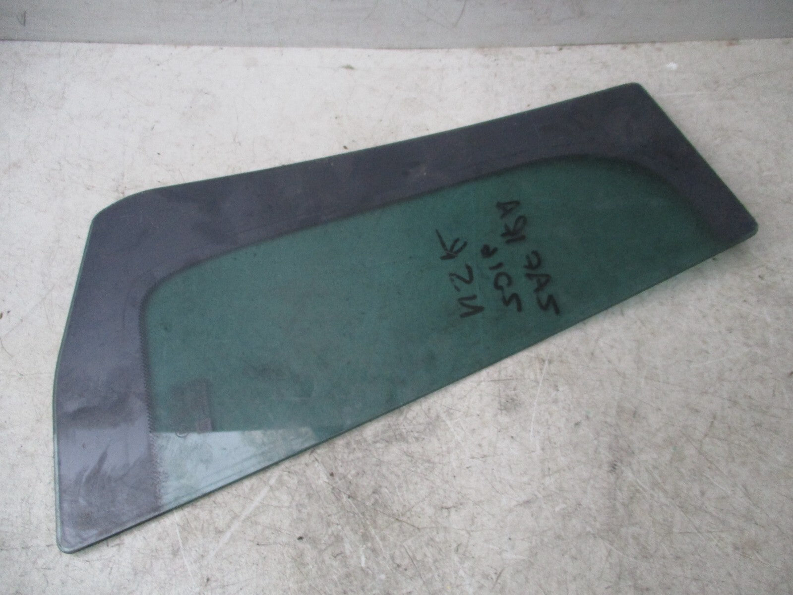 VAUXHALL ZAFIRA C 2016 NSR PASSENGER SIDE REAR QUARTER WINDOW GLASS