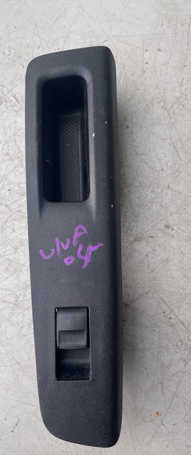 VAUXHALL VIVA OSF REAR WINDOW CONTROL SWITCH PLASTIC TRIM CASE