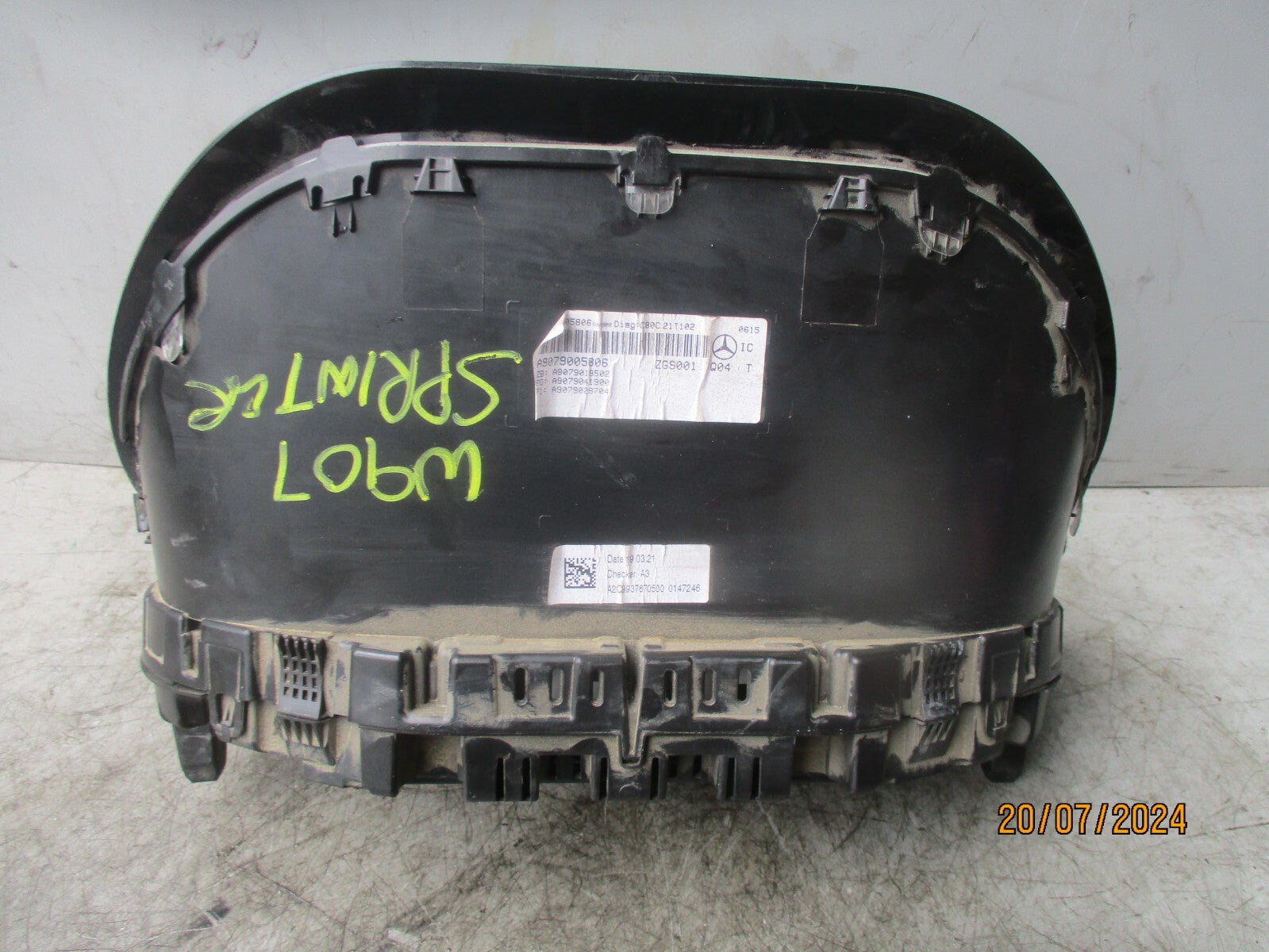 MERCEDES BENZ SPRINTER W907 2021 2.1 DIESEL SPEEDO SPEEDOMETER A9079005806