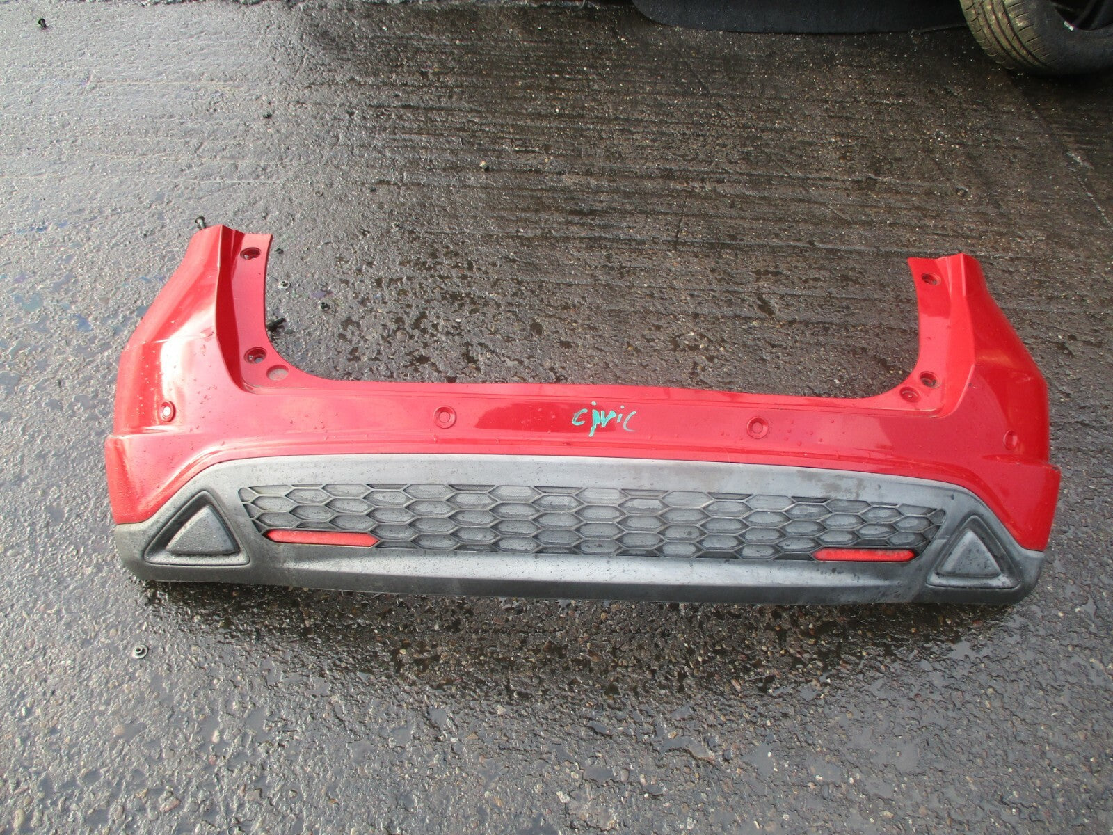 HONDA CIVIC MK8 2006 REAR BUMPER COMPLETE RED