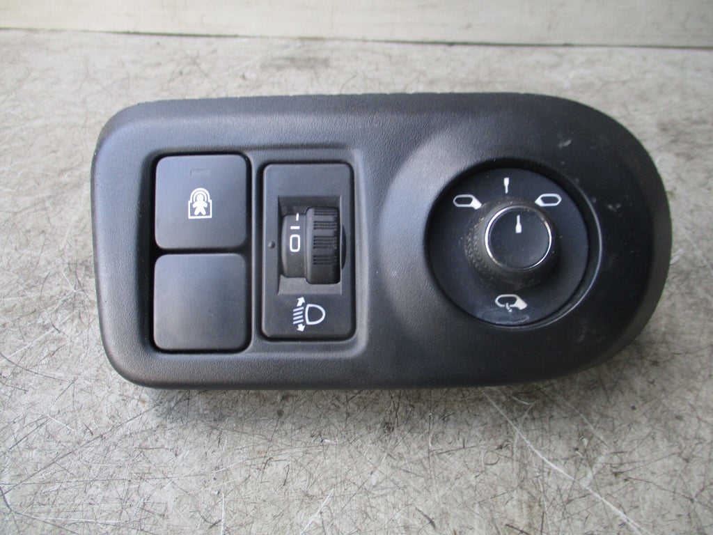 2018 CITROEN CACTUS C4 HEADLIGHT & WING MIRROR ADJUST CONTROL SWITCH